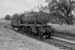 35mm Railway Negative: Austerity 90181 Manchester Rd Nelson Lancs 1950s 26/672c