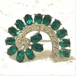 Sparkling Vintage Art Deco Emerald Green & Clear Rhinestone Brooch/pin Nn97