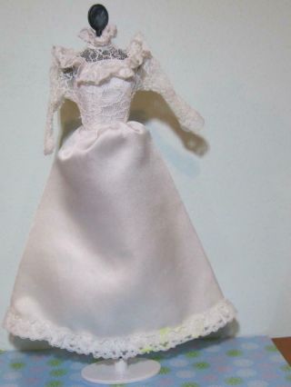 Vtg Satin/lace Wedding Gown Dress 1982 Superstar Doll Tracy Bride Barbie 1980s