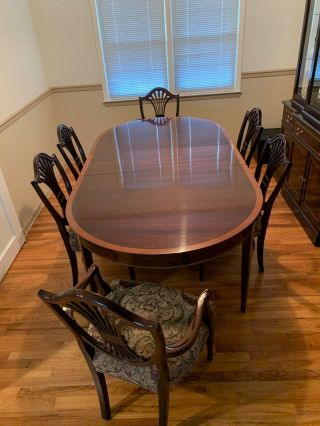 Stickley Mahogany Monroe Place Dining Table with 2 x 16 