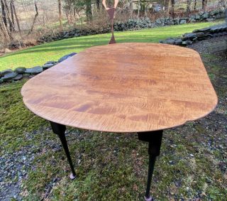 Vintage tiger maple kitchen dining table c1990 D.  R.  Dimes or Treharn w 2 leaves 4