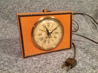 Vintage Mid Century Modern Seth Thomas Wood Ridge Drowse Electric Alarm Clock