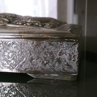 FASCINATING ANTIQUE 3D MIDDLE EASTERN SOLID SILVER BOX BY PARVARESH 6