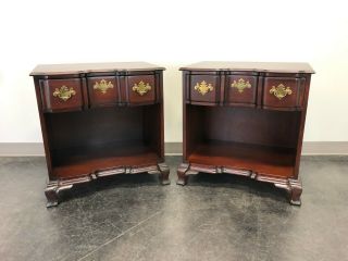 Kindel Oxford Solid Mahogany Block Front Chippendale Nightstands - Pair