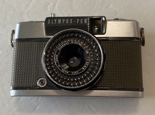 Vintage Olympus Pen Ees - 2 Camera W/ Olympus D Zuiko 1:2.  8 F=30mm Lens