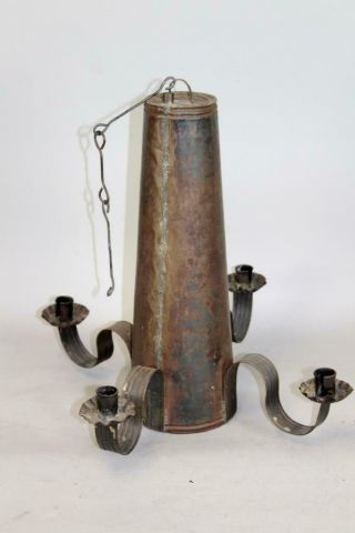 A FANTASTIC EARLY 19TH C TIN HANGING FOUR CANDLE CHANDELIER IN SURFACE 3