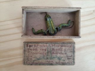 Vintage Shakespeare Rhodes Mechanical frog with early box 3