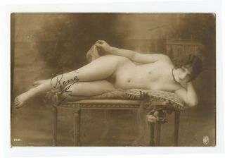 1910s Vintage Risque / Nude Pretty Shapely Beauty Photo Postcard