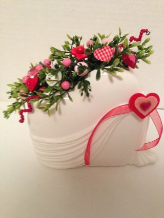 Valentine Vtg Button Bokay/vtg Heart Planter - Farmhouse - Country Cottage Chic