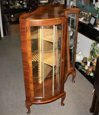 1930 ' s BARGET Walnut Bow Glass Front Curio China Display Cabinet with Key 5