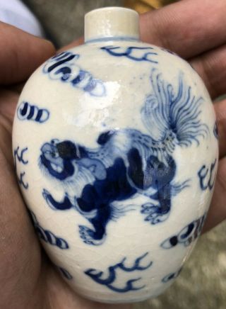 Chinese Antique Porcelain Snuff Bottle With Kangxi Mark & Majestic Foo Lions