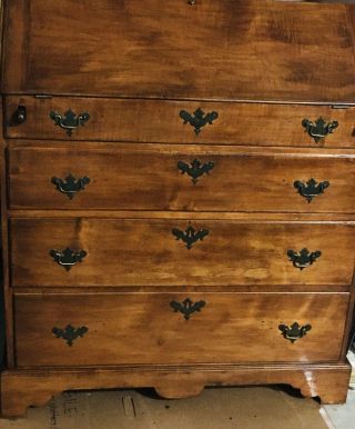 Antique 18th Century American Queen Anne Tiger Maple Slant Front Desk,  c.  1740 4