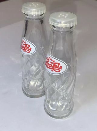 Vintage Drink Pepsi Cola 4.  5 inch tall Salt And Pepper Shakers Glass Bottles 2