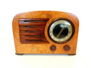 Vintage 1940s Old Emerson Eames Era Mid Century Near Restored Antique Radio