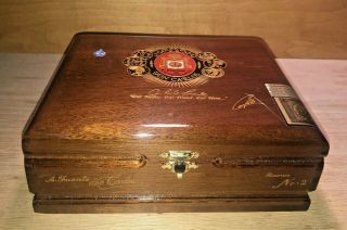 Arturo Fuente Don Carlos Solid Wood Cigar Craft Jewelry Box 8 " X6.  75 " X3 " Clasp