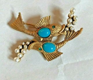 Vintage Gold Tone Double Fish Pisces Pin Brooch Turquoise Rhinestone Pearl