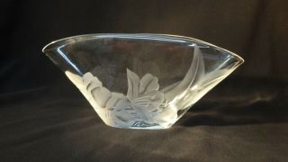 Vintage Dorothy Thorpe Etched Glass Orchid Flared Vase 9 1/2 " X 4 1/2 " Signed