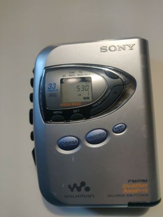 Sony Walkman Wmfx290w Cassette Tape Player Am/fm Weather Radio Vintage