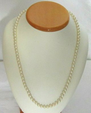Vintage Dainty Ciro Pearl Necklace With 9ct Gold Clasp