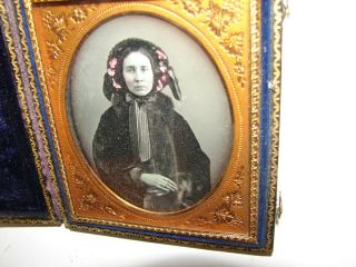 antique 1/6 plate daguerreotype photo lady tinted bonnet HB King Taunton Mass 3