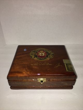 A.  Fuente Don Carlos Ecicion De Aniversario Reserva No.  2 Empty Wooden Cigar Box