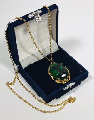 Vintage Necklace Gold Tone Chain And Green Glass Pendant Cute Kitsch Costume