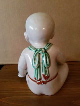 VINTAGE FAMILLE VERTE CHINESE PORCELAIN FIGURE OF A SEATED CHILD 4
