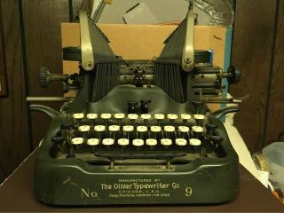 Antique Typewriter Oliver N0.  9 Made In Chicago Usa