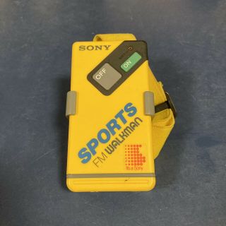 Vintage Sony Sports Fm Walkman,  Srf - 4,  With Belt Clip,  Radio,  And