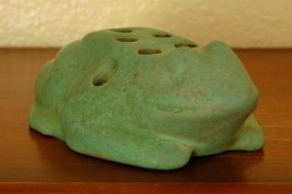 Classic Antique Roseville Pottery Early Carnelian Large Flower Frog Matte Green