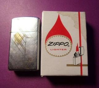 Vintage 1966 Zippo Cigarette Lighter Pre - Owned With A Box - Fancy Grade