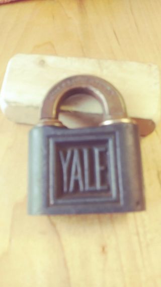 antique/vintage yale 805 pin tumbler push key padlock w/key pre 1925 wks gd 1455 3