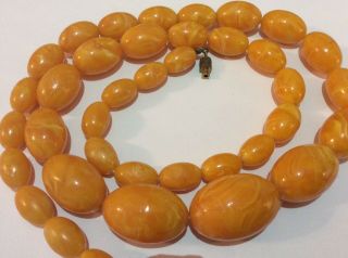Vintage Jewellery Lovely Faux Egg Yolk Amber Graduated Chunky Bead Necklace