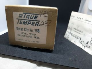 Vintage Rare True Temper Ocean City No.  1581.  Fishing reel and Box. 2