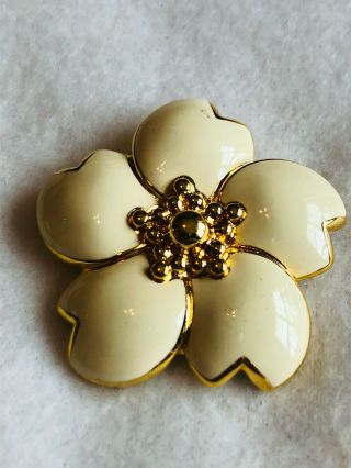Vintage Signed Monet Gold Tone Cream / Ivory Enamel Flower Pin Brooch