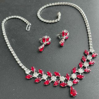 Signed B.  David Vintage Ruby Red Rhinestone Necklace & Earrings Set 169