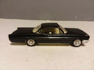 VINTAGE AMT 1961 BLACK PONTIAC BONNEVILLE MODEL CAR BUILT 1/25 3