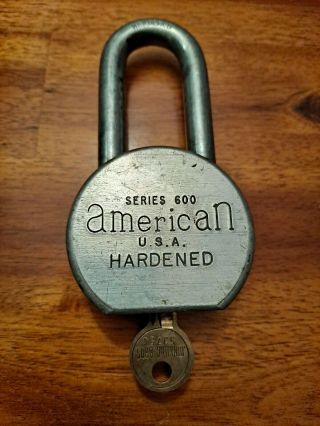 Vintage American U.  S.  A.  Hardened Padlock Series 600 Vhf With One Key