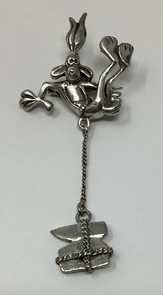 Vintage Sterling Silver Looney Tunes Wile E.  Coyote & Anvil Brooch (9.  5 G)