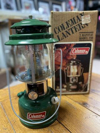 Vintage Coleman 220k Double Mantle Lantern With Box Dated 2/80