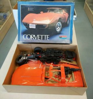 Vintage Monogram 2603 1:8 Scale 1978 Chevrolet Corvette W/box Looks Complete?