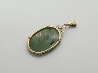 LARGE ANTIQUE CARVED JADE AND 9CT GOLD PENDANT 9.  7g 3