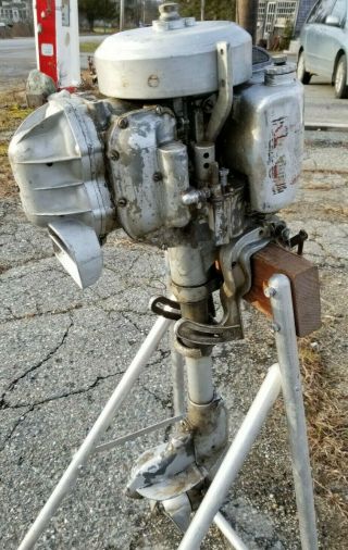 Antique 1939 Outboard Motor Johnson Seahorse 5 Hp Model Lt39 Turns