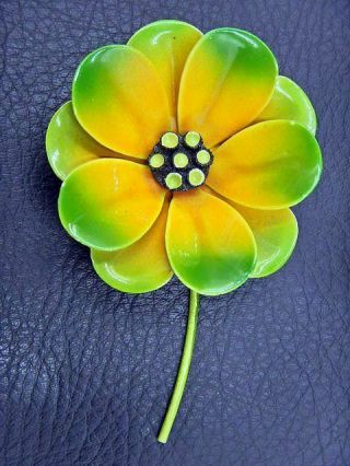 Vintage Brooch Pin Green & Yellow Enamel Flower W/ 2 Layers Of Petals