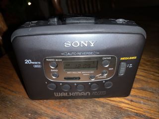 Sony Walkman Wm - Fx423 Tape Player Fm/am Radio Mega Bass Vintage Usa