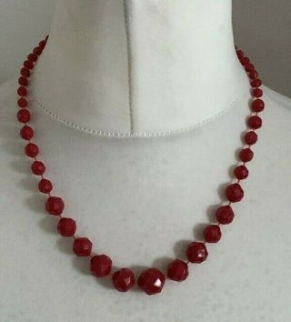 Ladies Vintage Red Glass Faceted Beaded Necklace Costume Jewellery