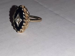 Antique (1930s) 10K Gold Ring with BLACK ONYX & DIAMOND.  3.  1 grams.  Size 6. 2