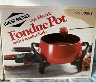1984 Vintage West Bend 88502 - 2 Qt.  Red Electric Fondue Pot 4 Forks