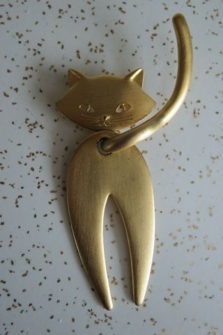 Vintage Gold Toned Large Articulated Cat Brooch Pin Signed Jj