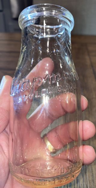 Vintage Half Pint Milk Bottle Chapmans Dairy St.  Louis Missouri 5.  5”h No Damage